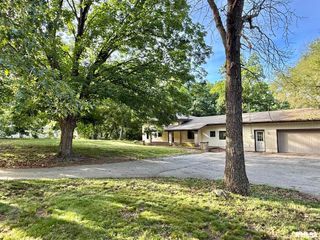 3222 W GLEN Avenue, Peoria, IL 61614