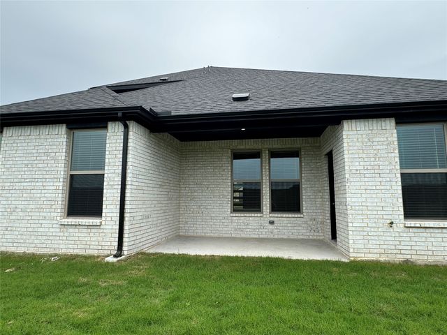 831 Rosebud Trail, Ferris, TX 75125
