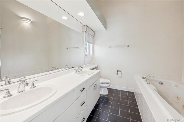 65 Clarewood Drive 65, Hastings-on-hudson, NY 10706