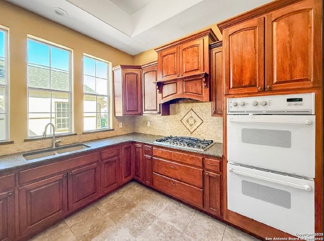 101 Upson, San Antonio, TX 78212