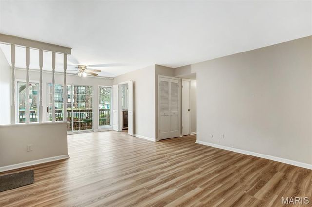 4298 Chateau De Ville Drive A, Unincorporated, MO 63129