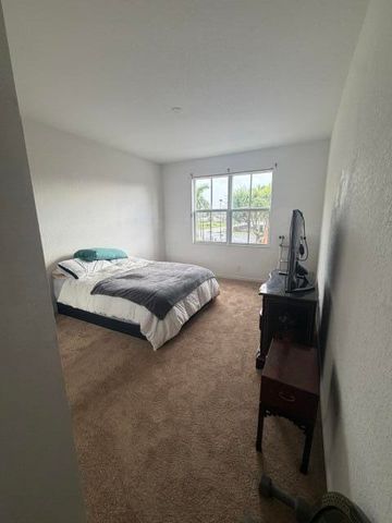 3569 S FOREST HILL Boulevard 106, Palm Springs, FL 33406