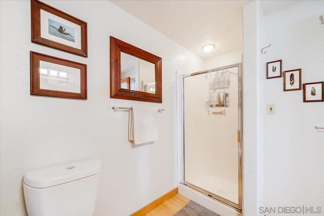 1386 Lake Drive, Encinitas, CA 92024