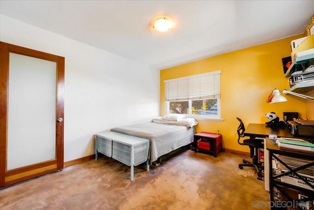 1386 Lake Drive, Encinitas, CA 92024