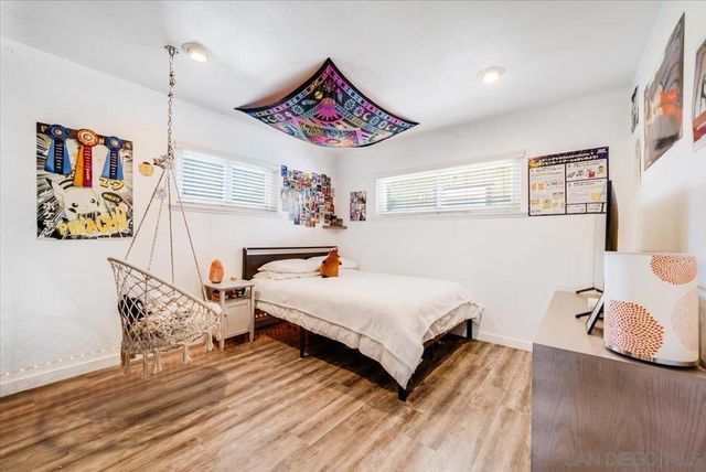 1386 Lake Drive, Encinitas, CA 92024