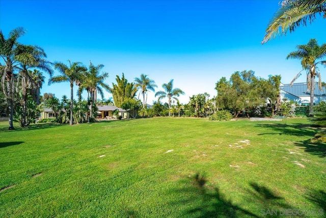 1386 Lake Drive, Encinitas, CA 92024