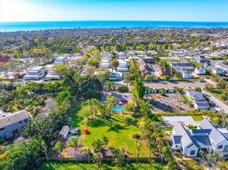 1386 Lake Drive, Encinitas, CA 92024