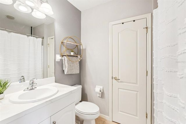 4270 VICENZA DRIVE D40, Venice, FL 34293