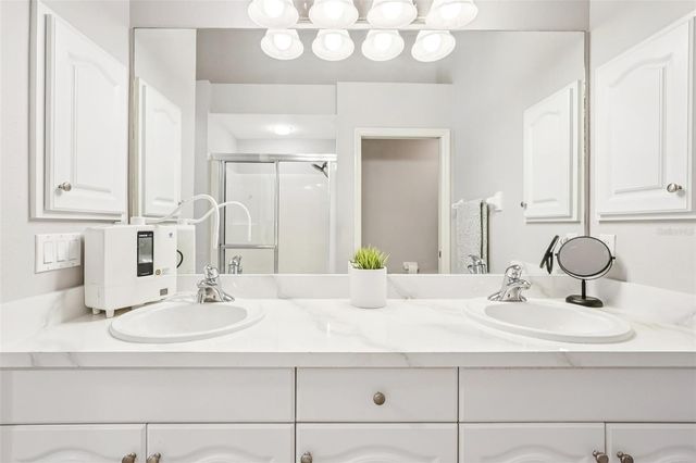 4270 VICENZA DRIVE D40, Venice, FL 34293