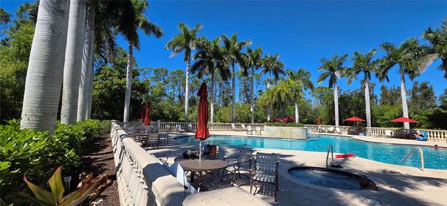 4270 VICENZA DRIVE D40, Venice, FL 34293