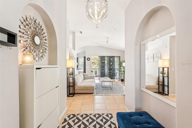 4270 VICENZA DRIVE D40, Venice, FL 34293