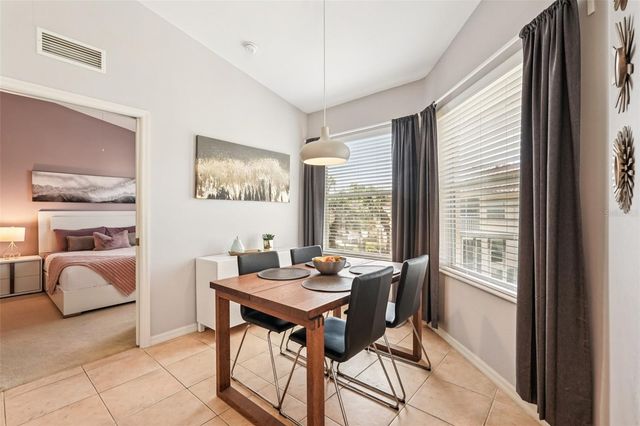 4270 VICENZA DRIVE D40, Venice, FL 34293