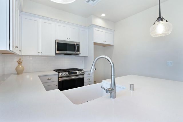 1145 Sunny Creek Ct, Auburn, CA 95603