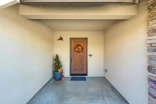 1145 Sunny Creek Ct, Auburn, CA 95603