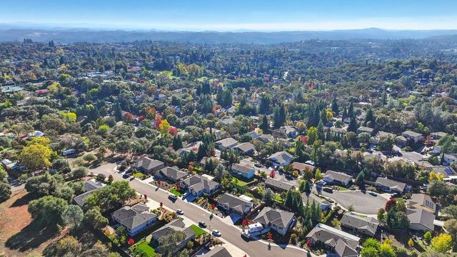 1145 Sunny Creek Ct, Auburn, CA 95603