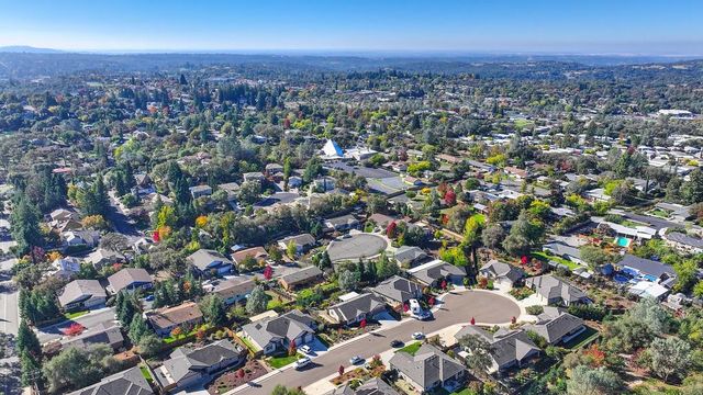 1145 Sunny Creek Ct, Auburn, CA 95603