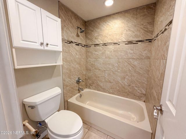 8382 CHASON Road W, Jacksonville, FL 32244