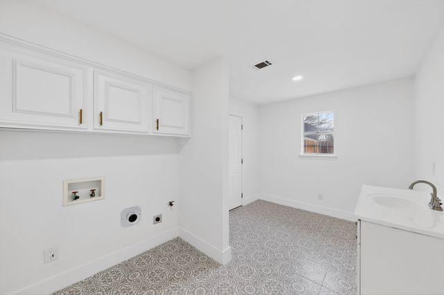 2416 Dalgreen Drive, Plano, TX 75075