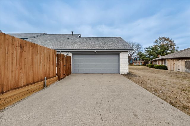 2416 Dalgreen Drive, Plano, TX 75075