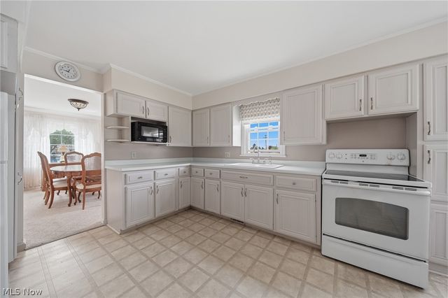 8885 Louisville Street, Louisville, OH 44641