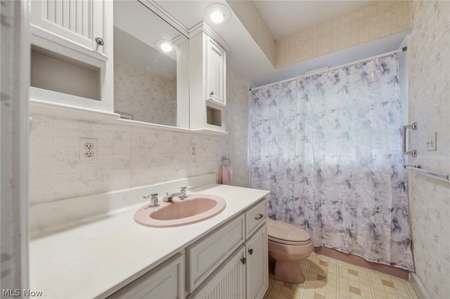8885 Louisville Street, Louisville, OH 44641