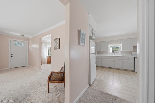 8885 Louisville Street, Louisville, OH 44641