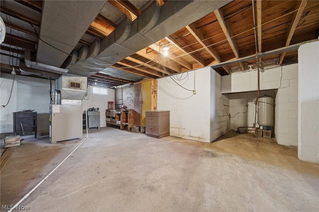 8885 Louisville Street, Louisville, OH 44641