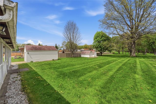 8885 Louisville Street, Louisville, OH 44641