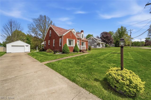 8885 Louisville Street, Louisville, OH 44641