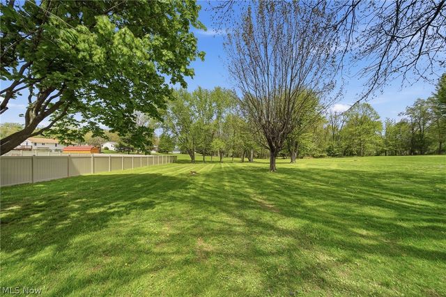 8885 Louisville Street, Louisville, OH 44641