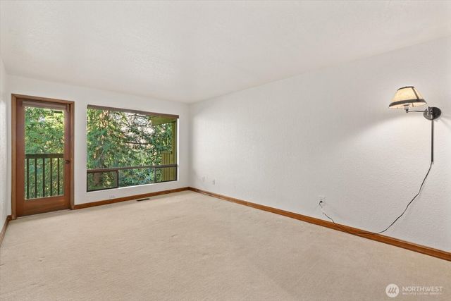 2944 Kennewick Place NE, Renton, WA 98156