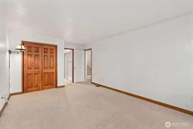 2944 Kennewick Place NE, Renton, WA 98156