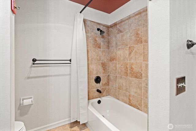 2944 Kennewick Place NE, Renton, WA 98156