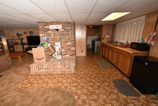 6911 Baldwin Drive E., Battle Ground, IN 47920