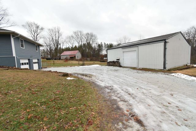 6911 Baldwin Drive E., Battle Ground, IN 47920