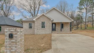 918 B Mays Road, Jonesboro, AR 72405