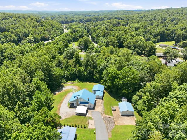 1231 Caldwell Place NW, Lenoir, NC 28645