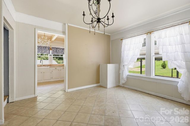 1231 Caldwell Place NW, Lenoir, NC 28645