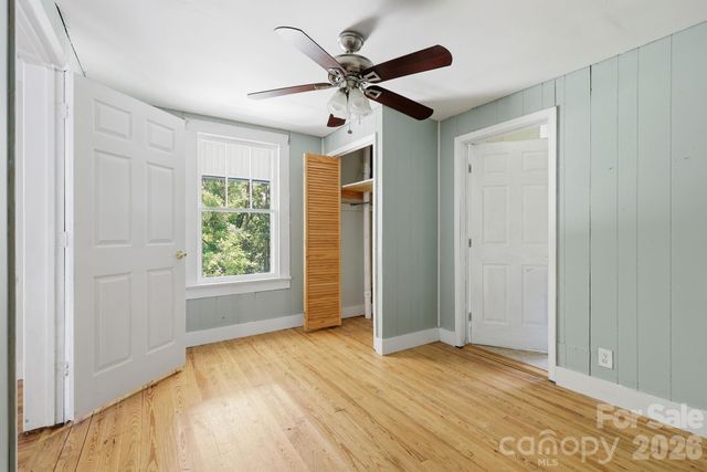 1231 Caldwell Place NW, Lenoir, NC 28645