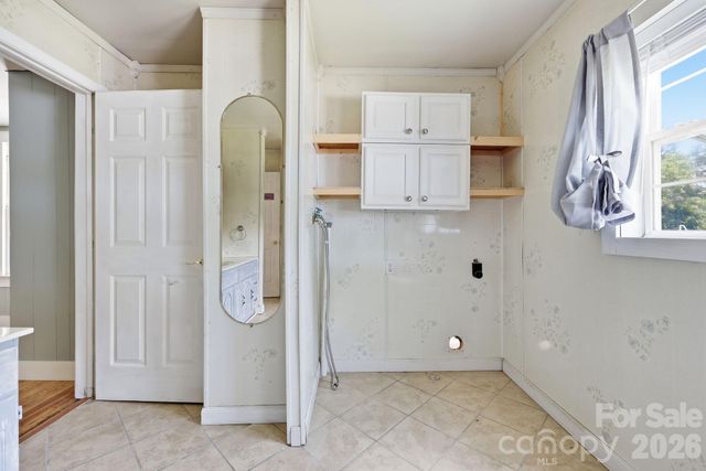 1231 Caldwell Place NW, Lenoir, NC 28645