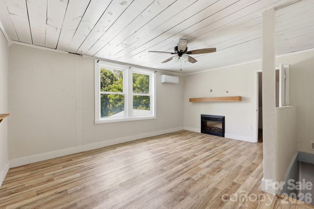 1231 Caldwell Place NW, Lenoir, NC 28645