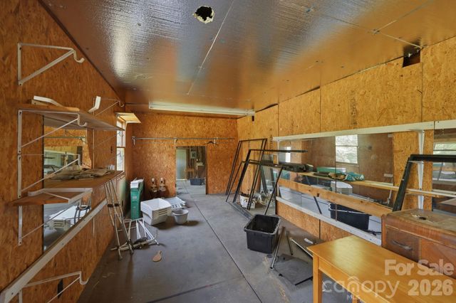 1231 Caldwell Place NW, Lenoir, NC 28645