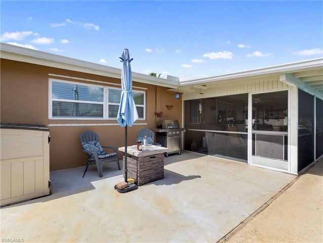 1685 N Hermitage RD, Fort Myers, FL 33919