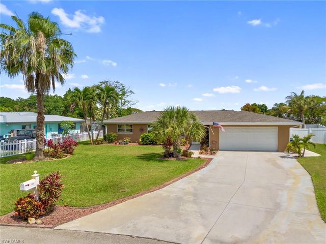 1685 N Hermitage RD, Fort Myers, FL 33919