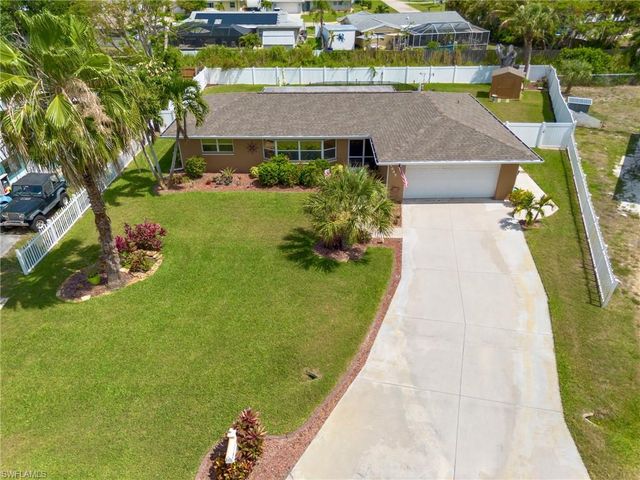 1685 N Hermitage RD, Fort Myers, FL 33919