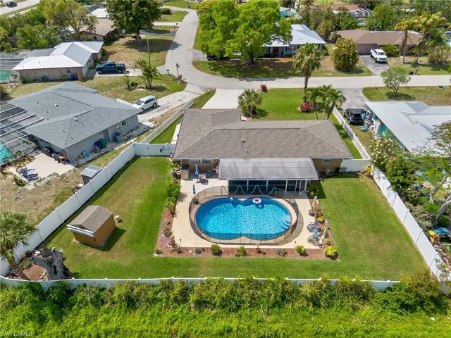 1685 N Hermitage RD, Fort Myers, FL 33919
