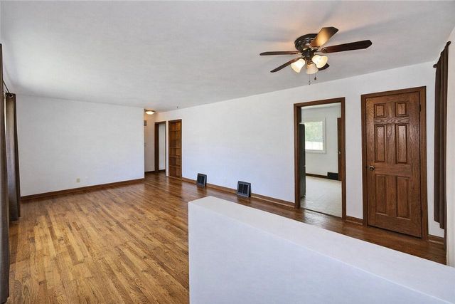 2618 James BOULEVARD, Racine, WI 53403