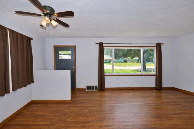 2618 James BOULEVARD, Racine, WI 53403