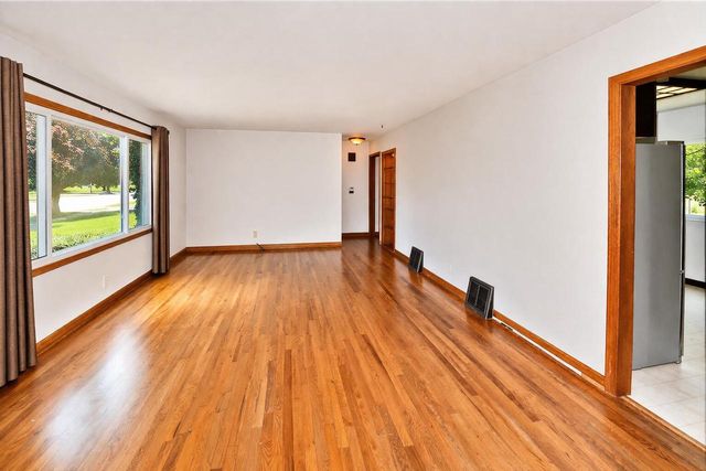 2618 James BOULEVARD, Racine, WI 53403