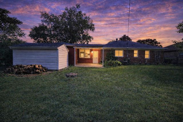 2618 James BOULEVARD, Racine, WI 53403
